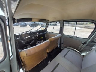 RENAULT R4